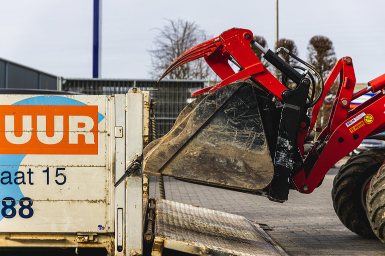 Waarom bouwmachines huren?
