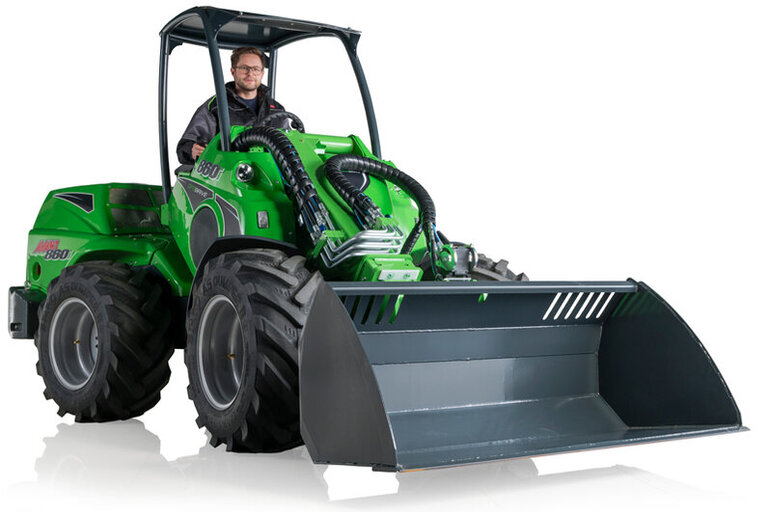 avant-800-easy-to-drive.jpg