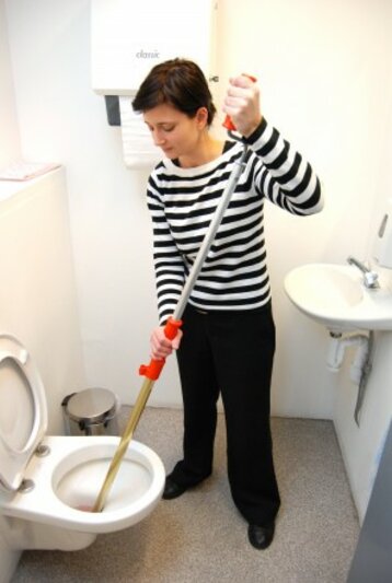 Handbediende wc-ontstopper