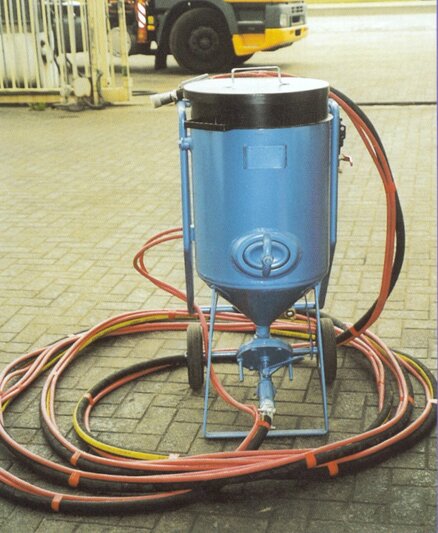Zandstraalketel 80 ltr